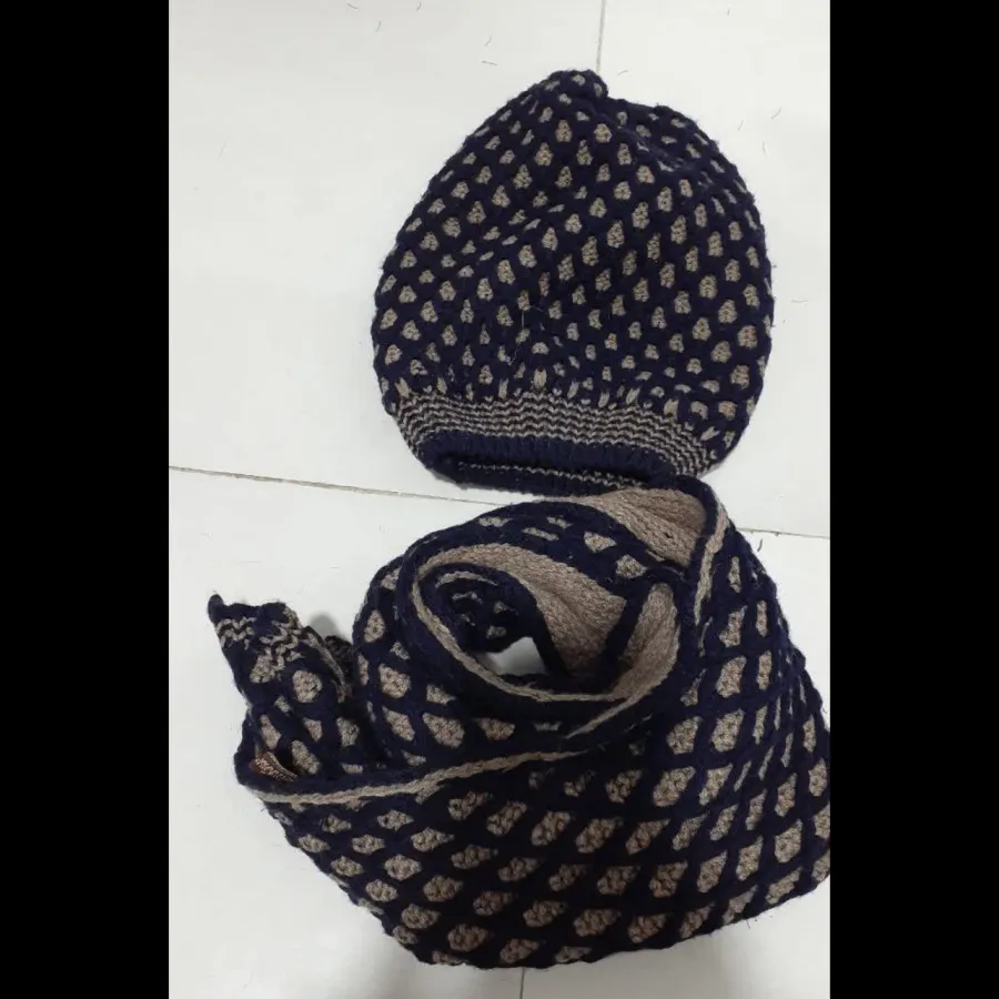 شال و کلاه بافت