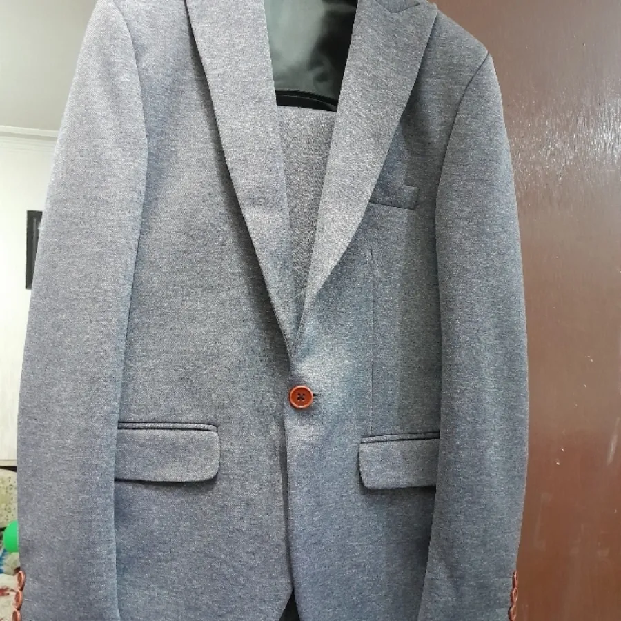 کت و شلوار و جلیقه مردانه