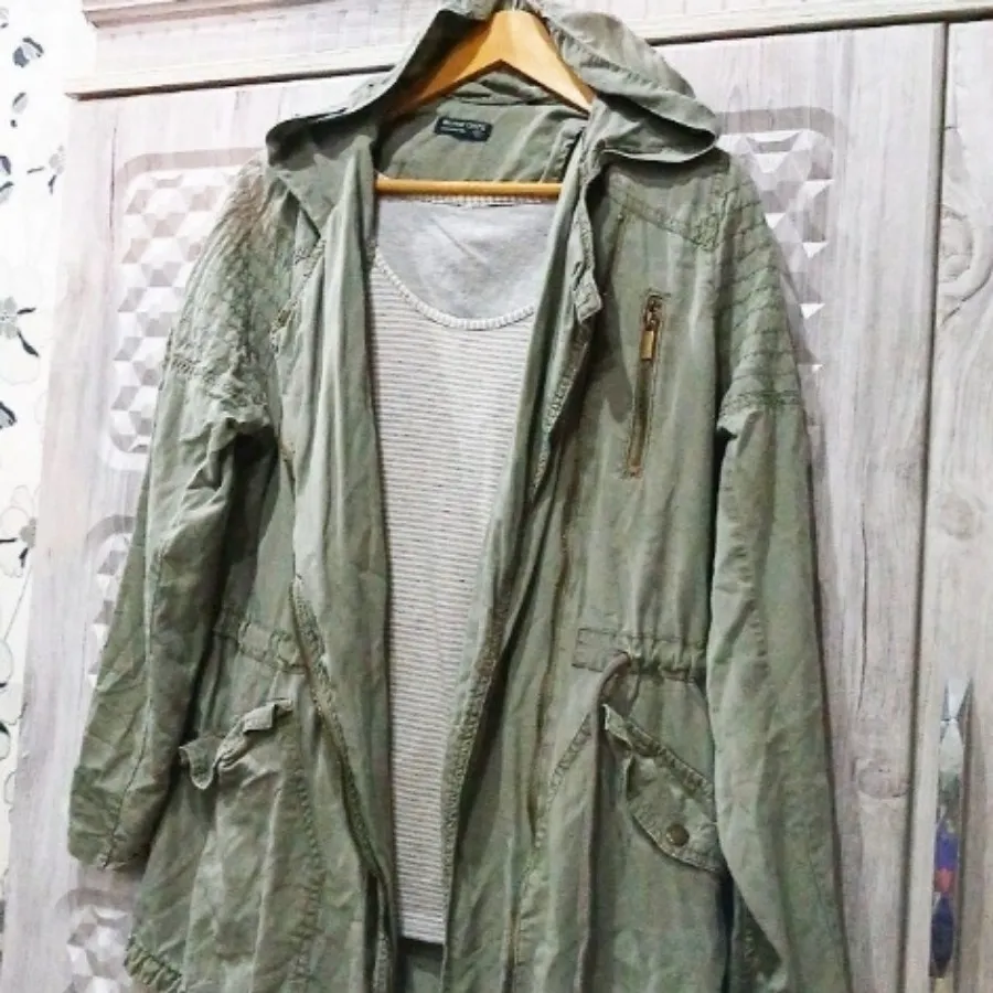 مانتو کلاهدار امریکایی