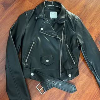 کت چرم برشکا