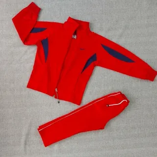 ست لباس گرمکن