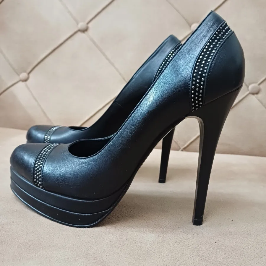 کفش مجلسی دست دوز