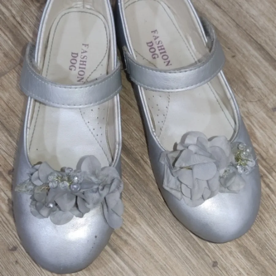 کفش مجلسی بچگانه