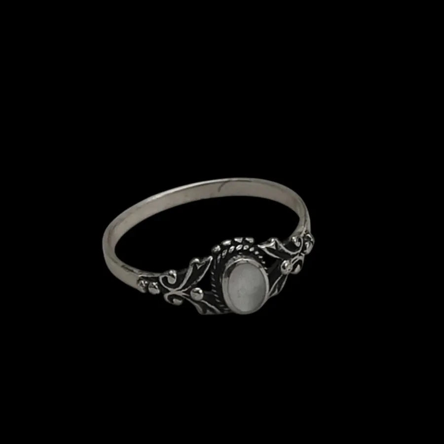 انگشتر نقره