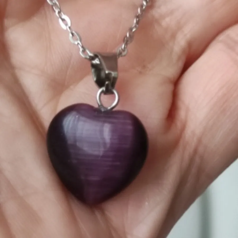 گردنبند زیبای قلب سنگی