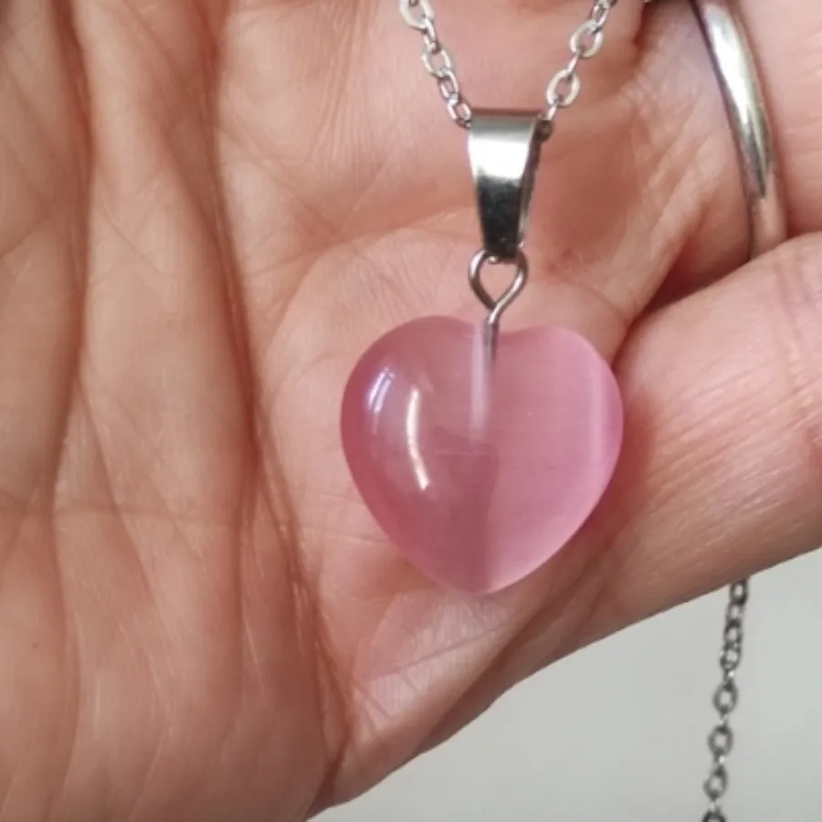 گردنبند زیبای قلب سنگی