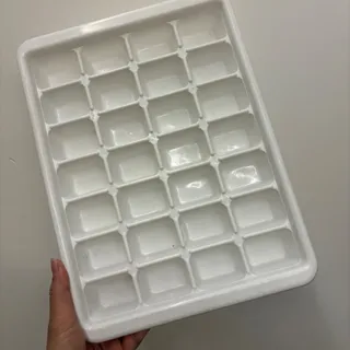 قالب یخ 28 تایی