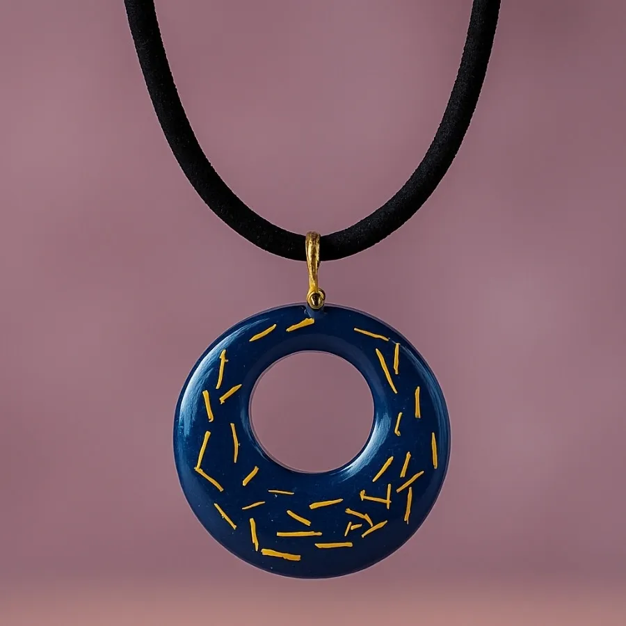 گردنبند آویز رزینی دودی