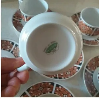 فنجان و نعلبکی چینی کاغذی