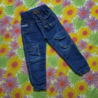 شلوار لی بچگانه