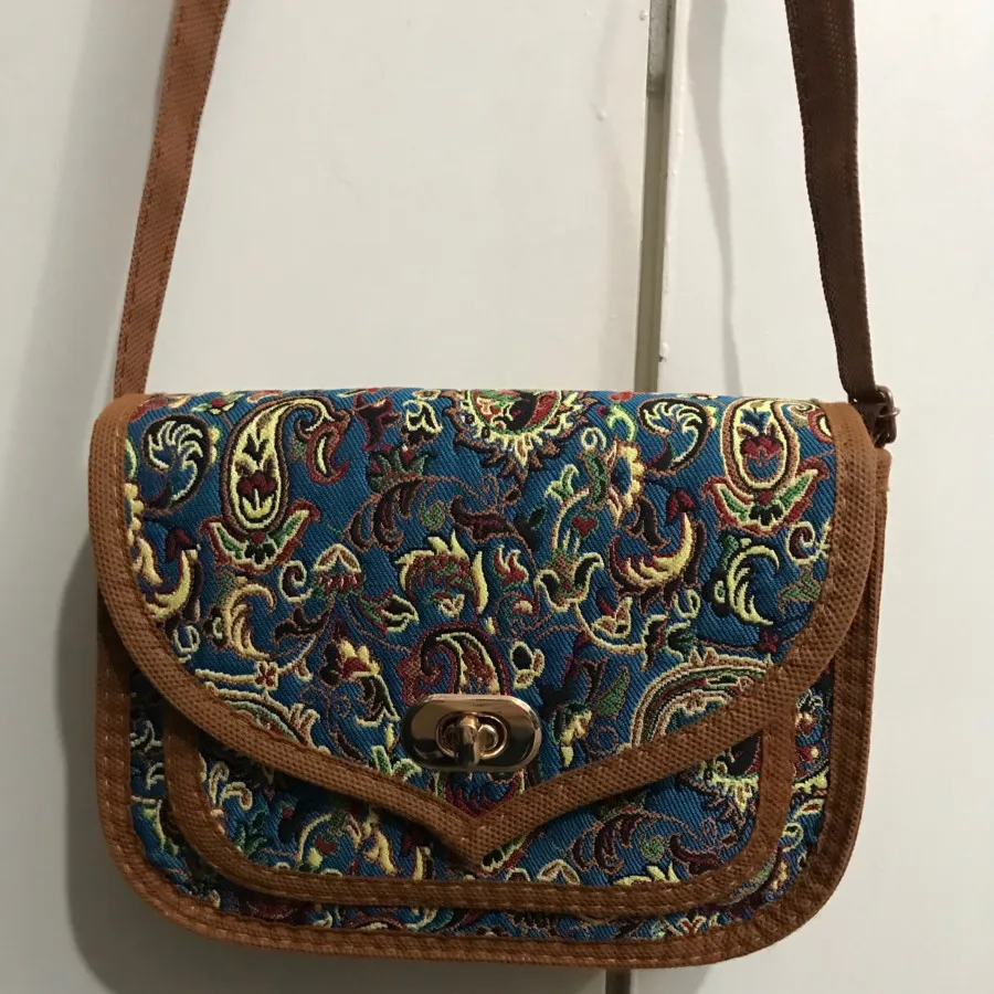 کیف سنتی رو دوشی