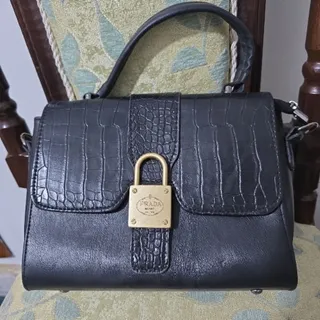 کیف برند پرادا