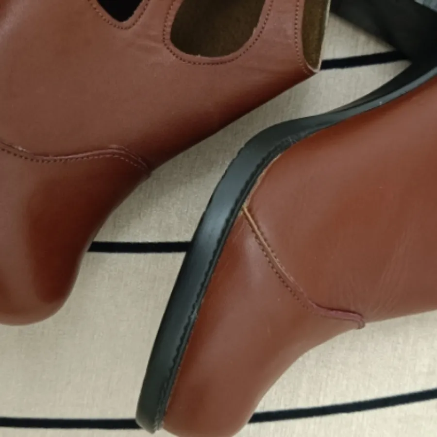 کفش اصل نوی نو عسلی