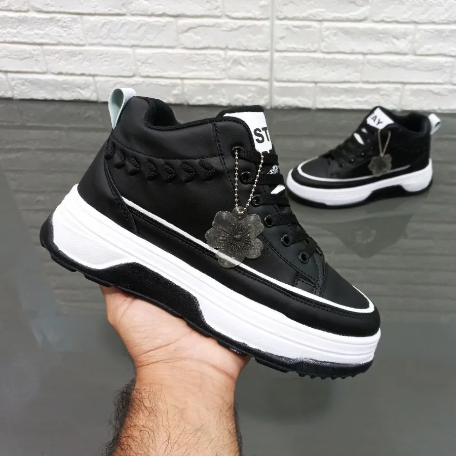 کتونی لژدار