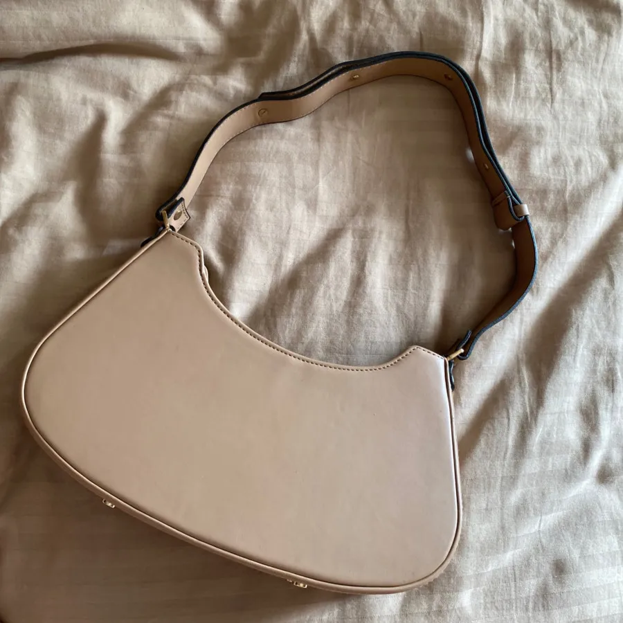 کیف زنانه کرم رنگ