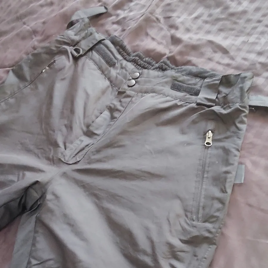 شلوار ضد آب بادگیر اسکی