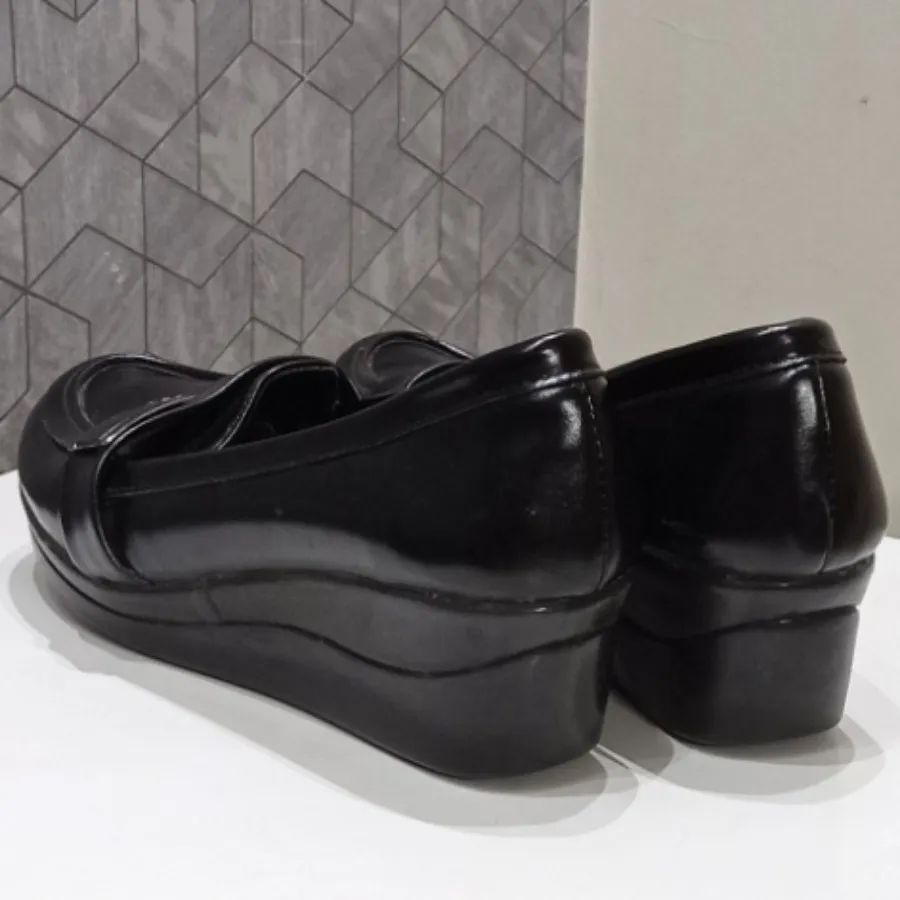 کفش طبی زنانه