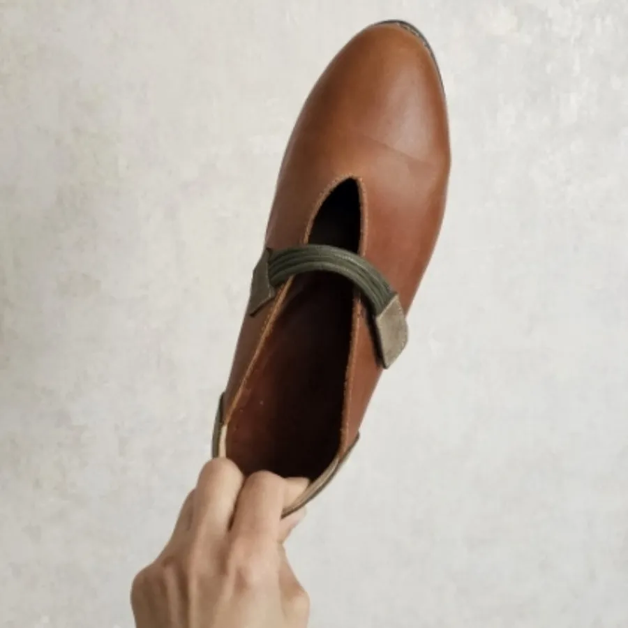 کفش قهوه ای زنانه