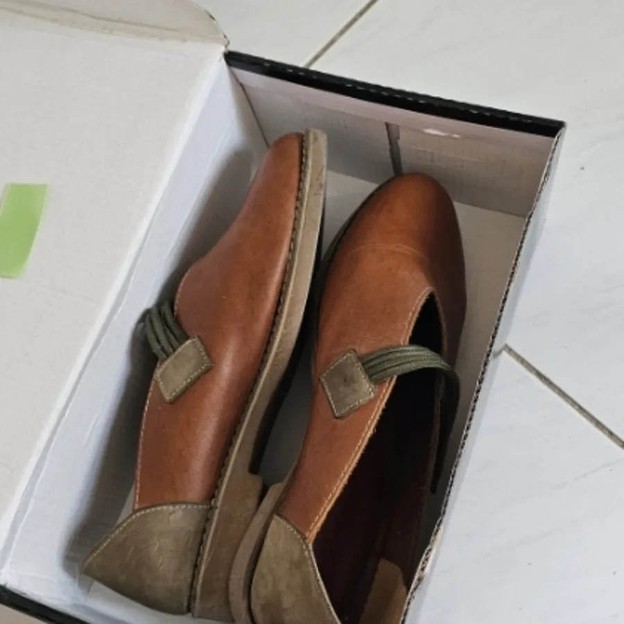 کفش قهوه ای زنانه