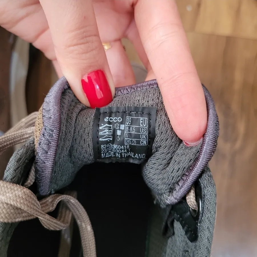 کتونی کوهنوردی پیاده روی