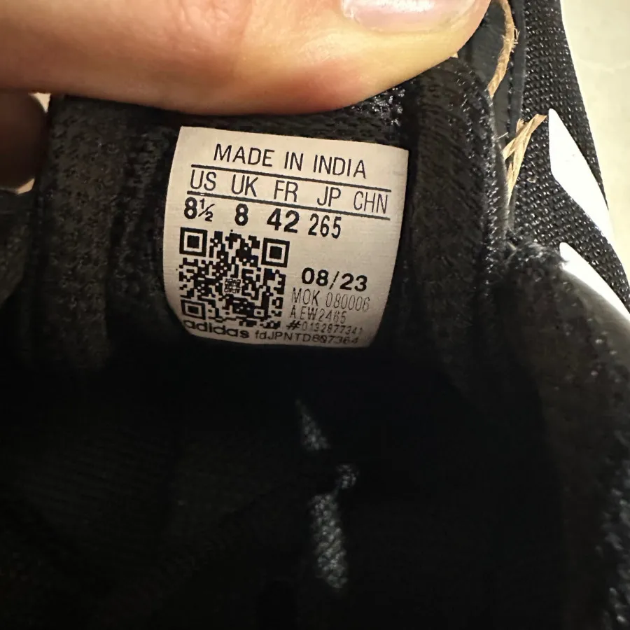 کفش کتونی آدیداس اورجینال