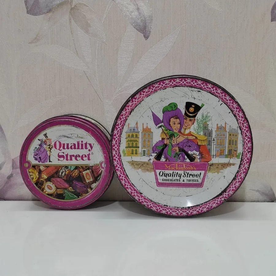 قوطی فلزی قدیمی