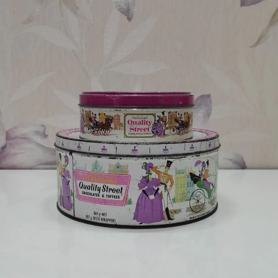 قوطی فلزی قدیمی