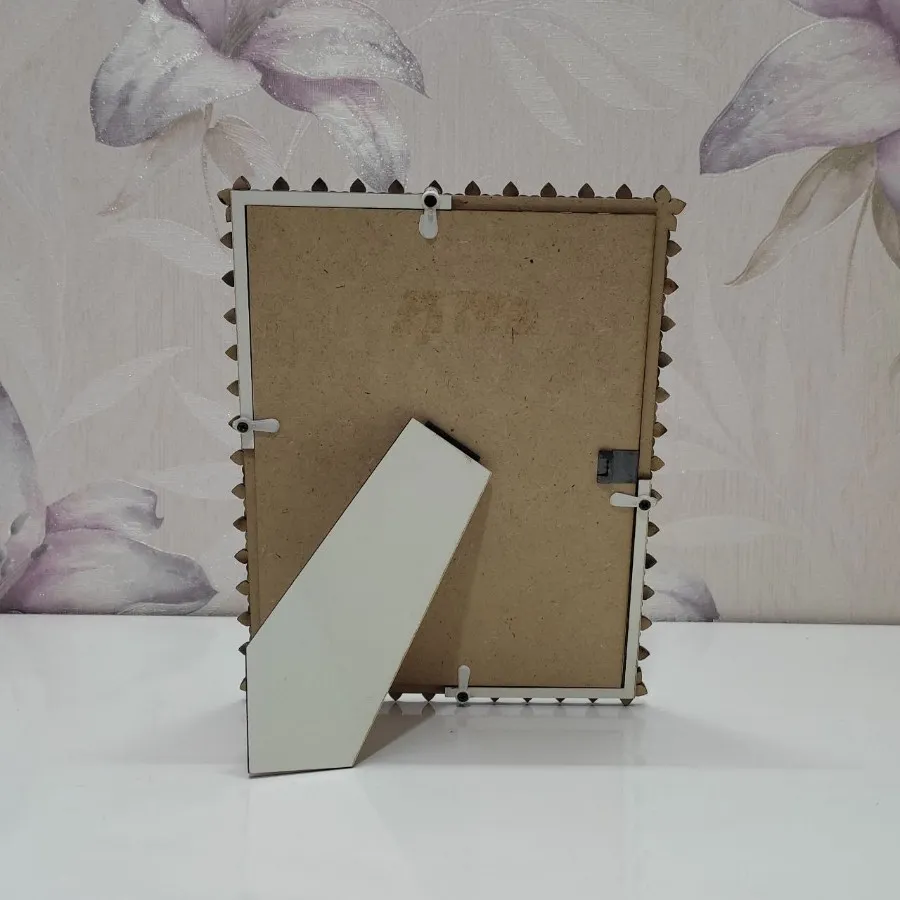 قاب عکس چوبی