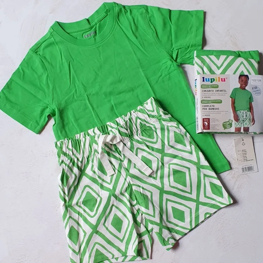 ست تیشرت و شلوارک