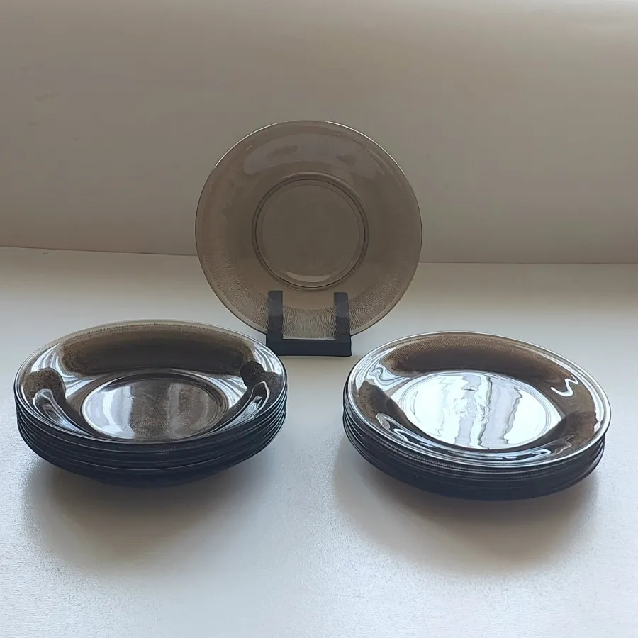 پلوخوری و خورش خوری