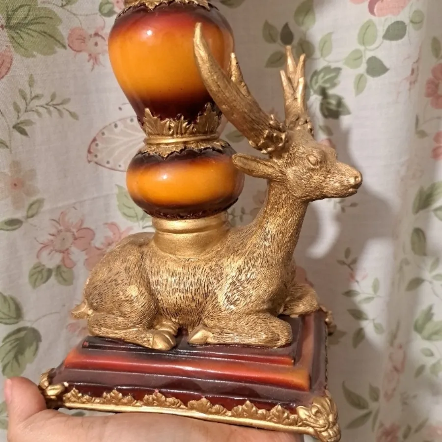 شمعدان گوزن