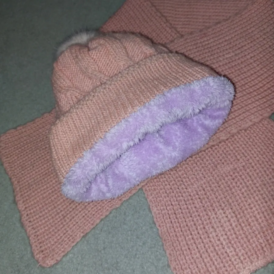 شالگردن و کلاه