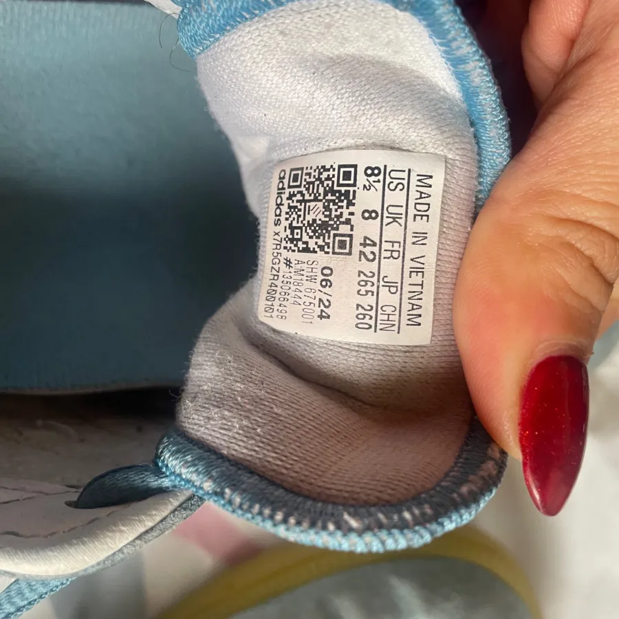 کفش ورزشی ادیداس اصل