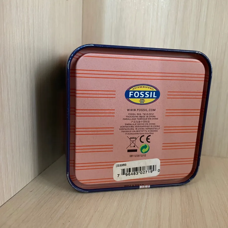 ساعت آکبند فسیل