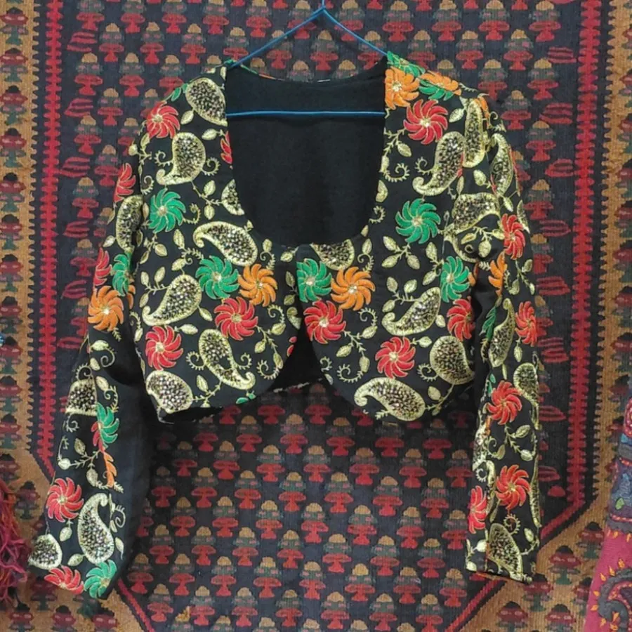 کراپ کت سوزن دوزی