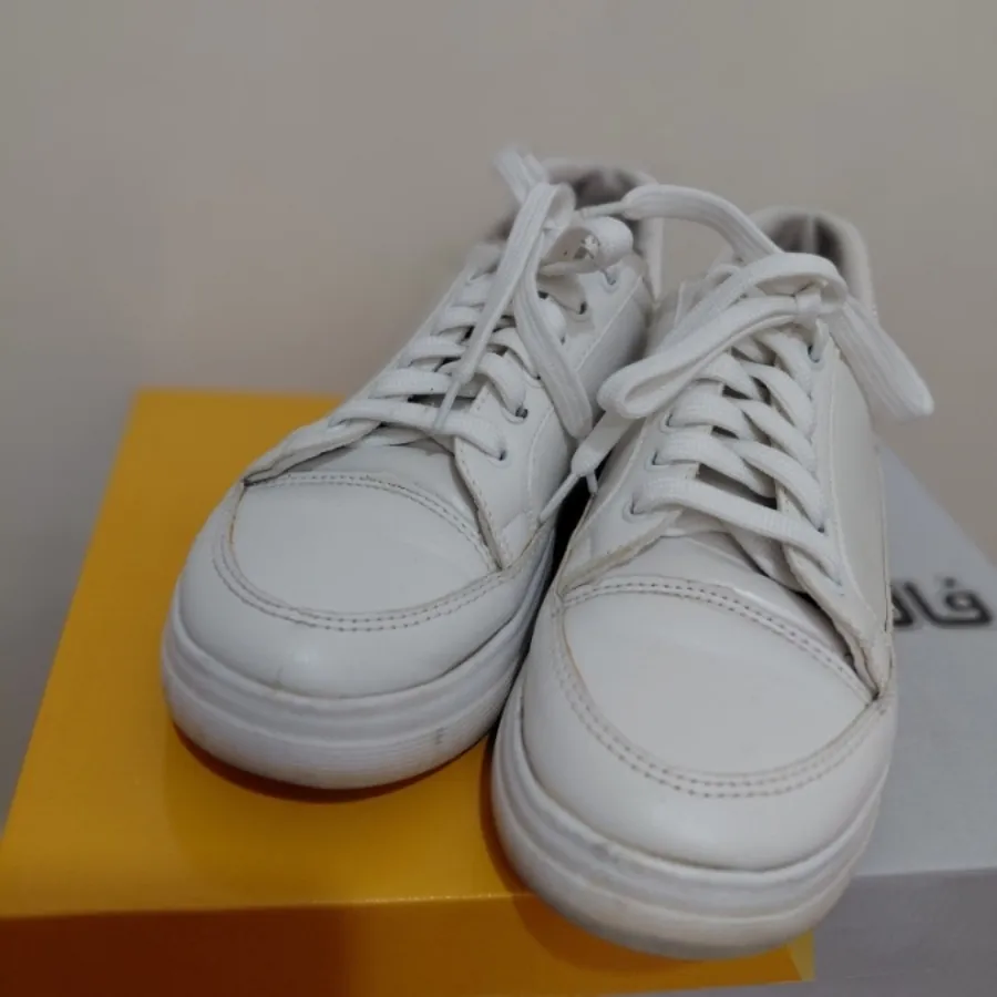 ونس سفید زنانه