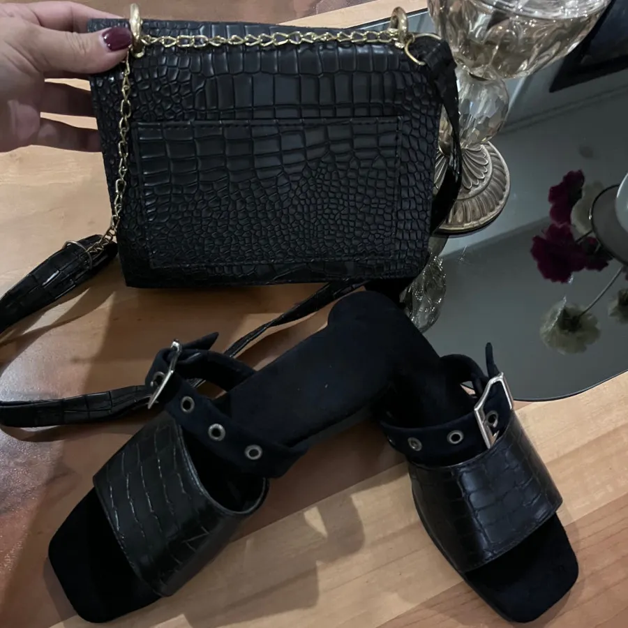 ست صندل و‌کیف