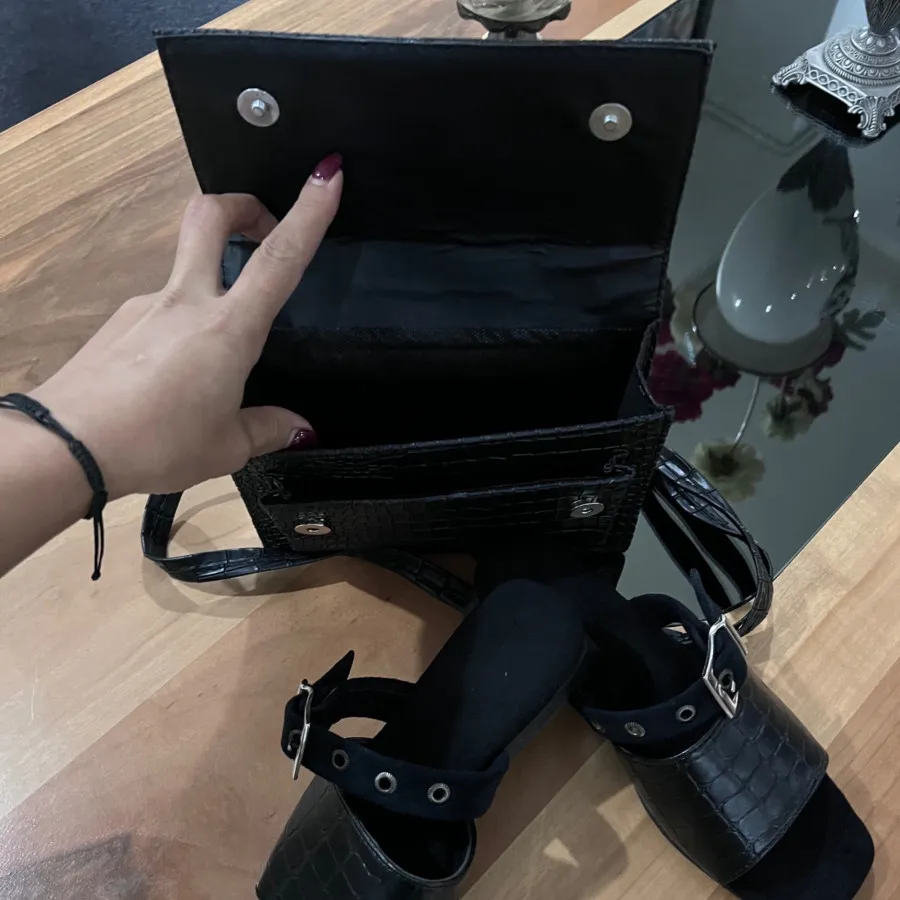 ست صندل و‌کیف