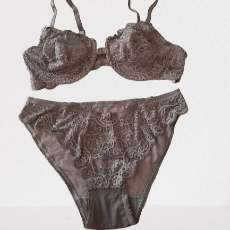 شورت سوتین جلو بازشو گیپو