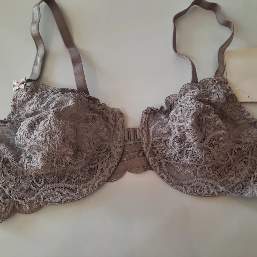 شورت سوتین جلو بازشو گیپو