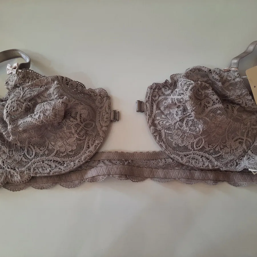 شورت سوتین جلو بازشو گیپو