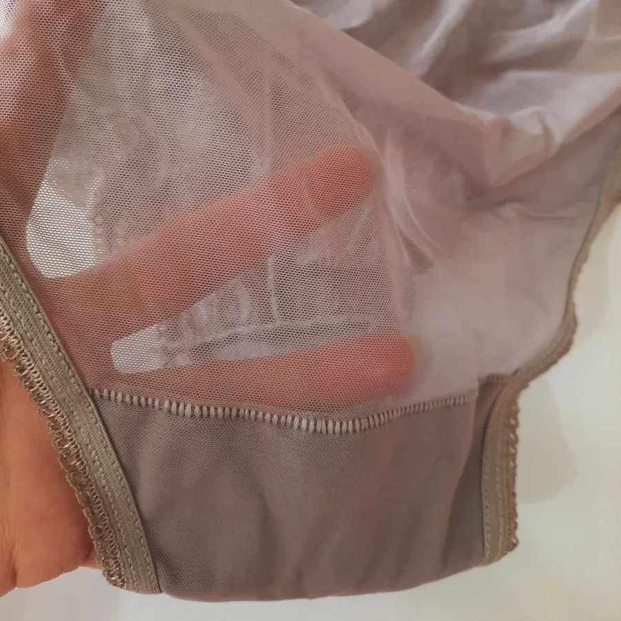 شورت سوتین جلو بازشو گیپو