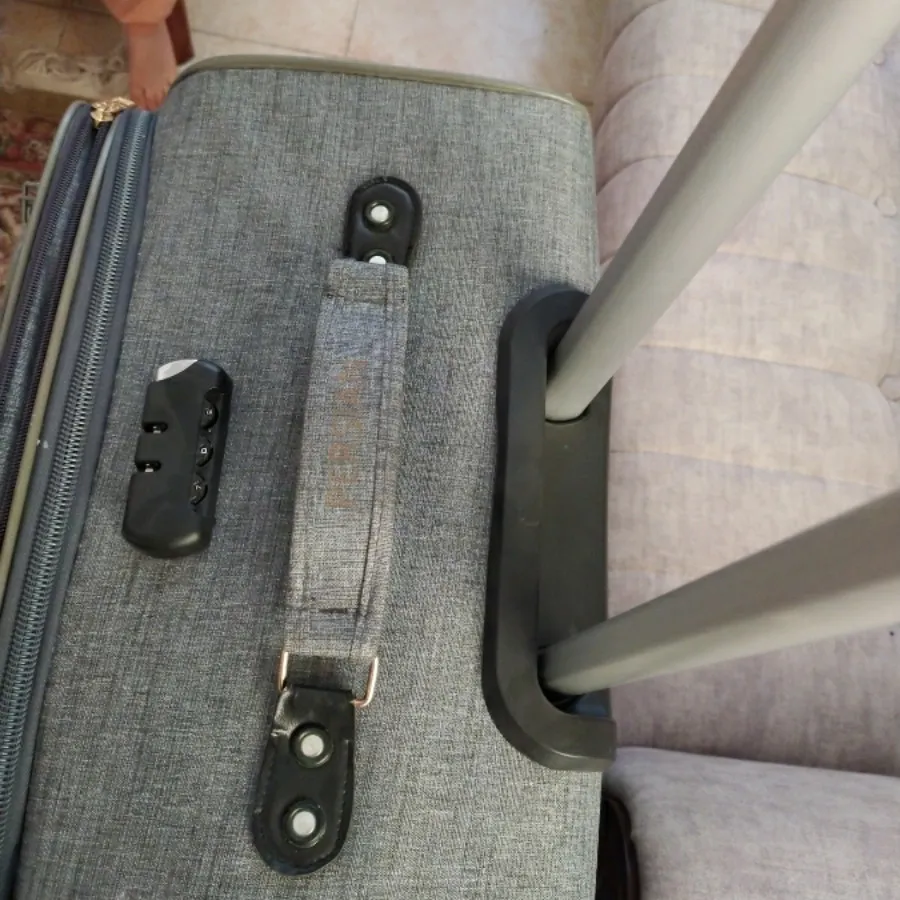 چمدان مسافرتی