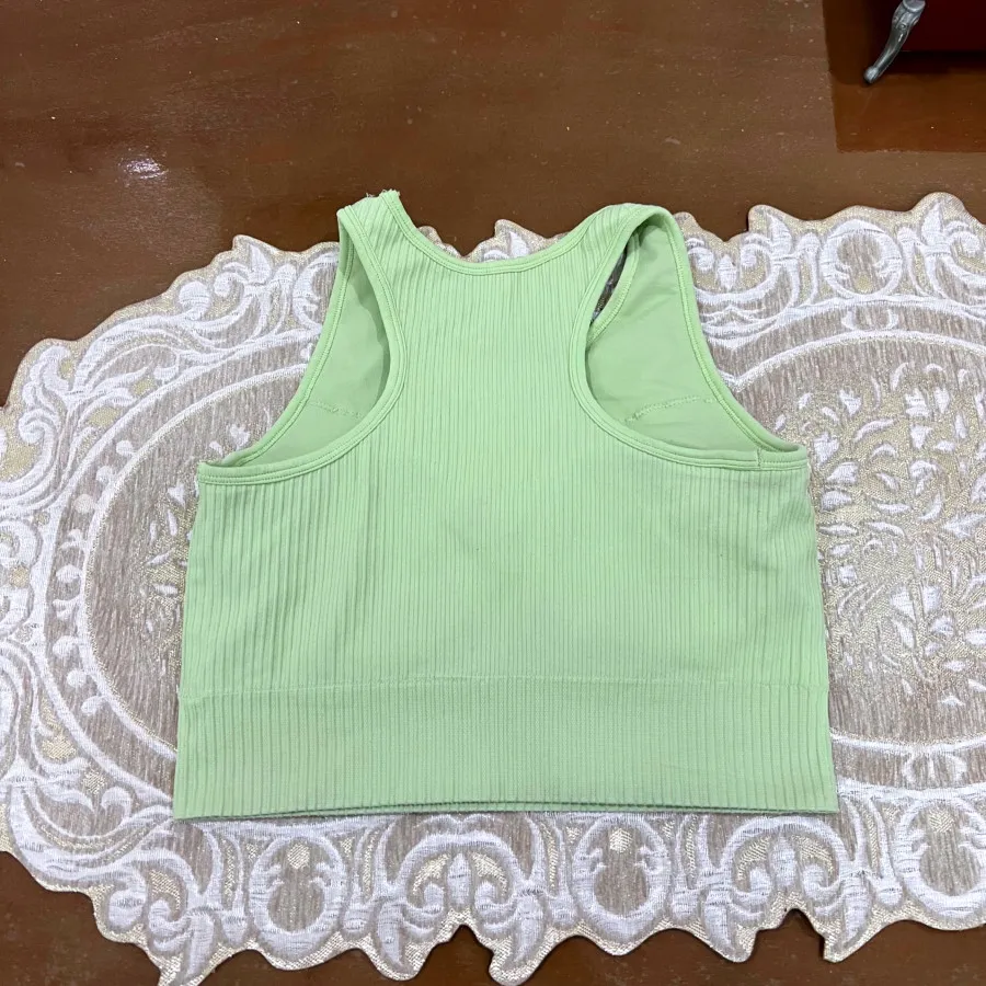 نیم تنه ورزشی