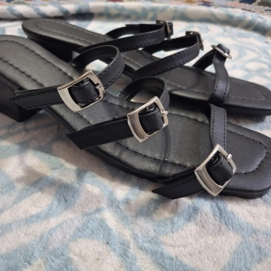 صندلی سگگ دار