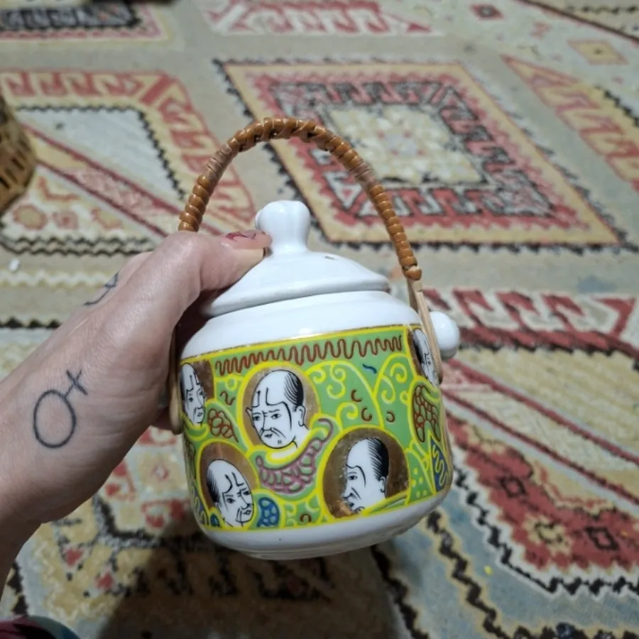 قندان قدیمی