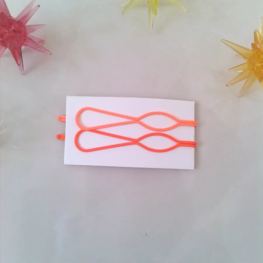 گیره مو رنگی