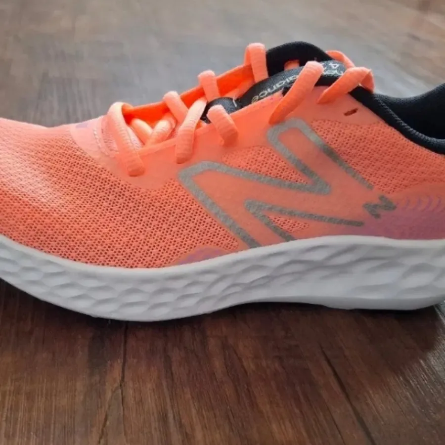 کفش نیوبالانس