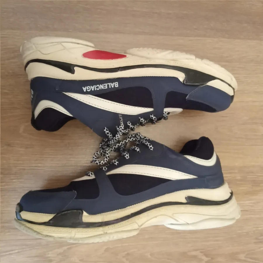 کتونی طرح بالنسیاگا