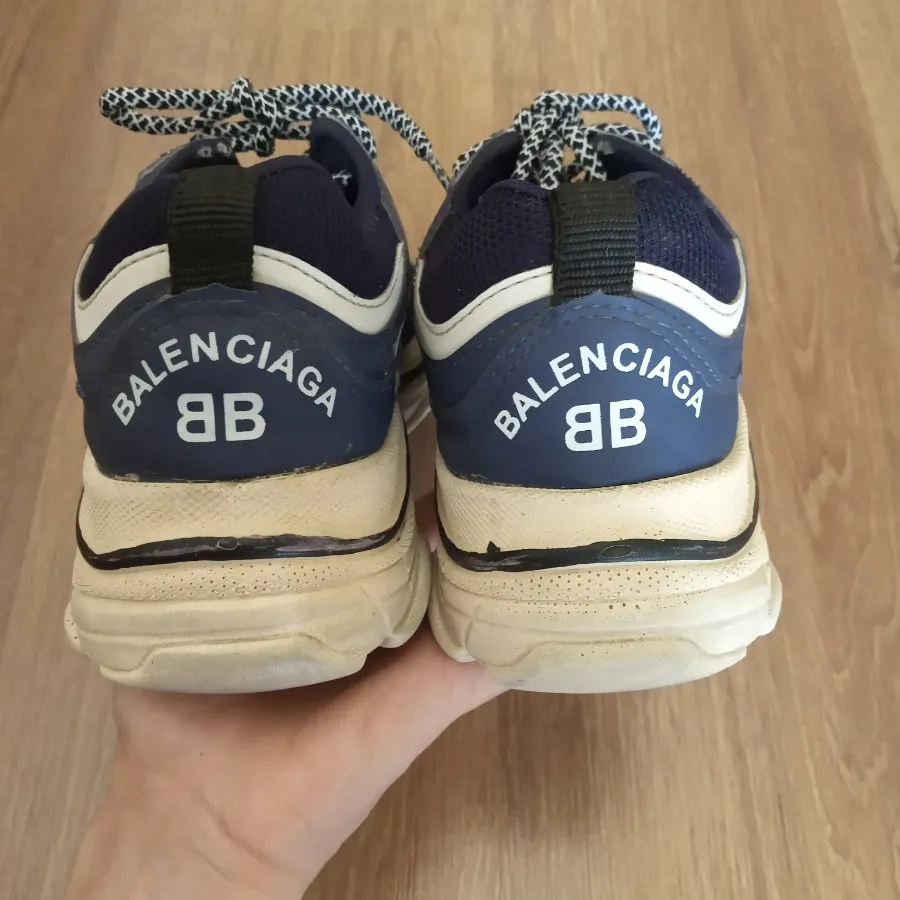 کتونی طرح بالنسیاگا